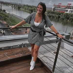 Meet your Posher, Alexa